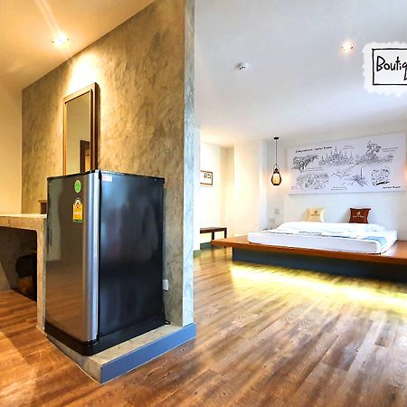 Boutique Poo-Yai Lee Hotel Банкок Екстериор снимка