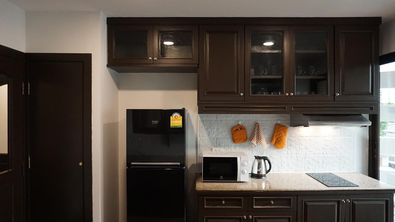Boutique Poo-Yai Lee Hotel Банкок Екстериор снимка